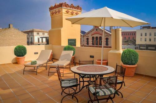 Can Felip Apartments