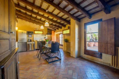 Can Felip Apartments