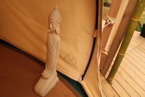 Zen Relax Tent At Paradise Valley Glamping