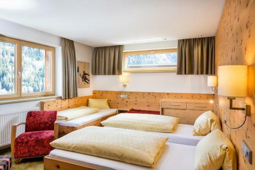 Bed & Breakfast Hotel Garni Ernst Falch