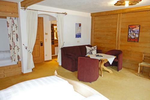 Aparthotel Alkira