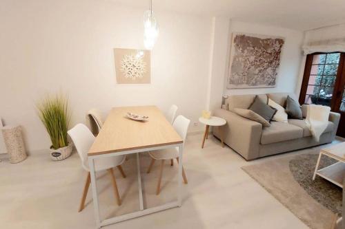 Apartamento Nuevo-casco Hist�rico-parking Gratuito.