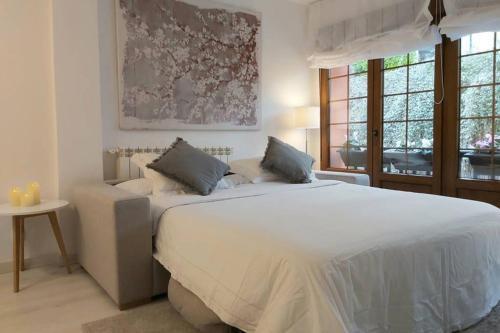 Apartamento Nuevo-casco Hist�rico-parking Gratuito.
