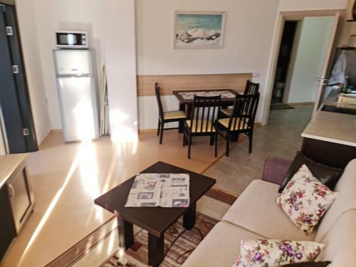 Efo Apartment