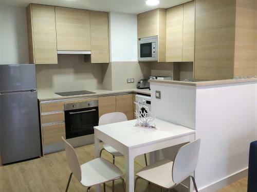 Modern Apartment In Palam�s Near Beach