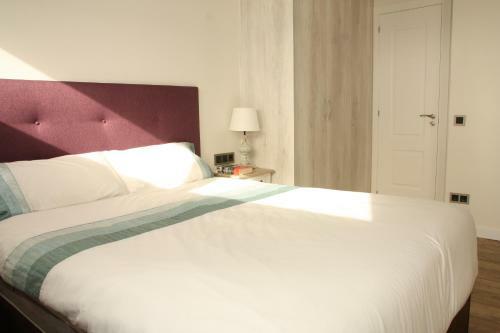 Seafront Apartment In Palam�s