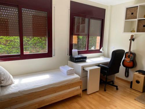 Apartamento Piso Con Jard�n Y Parking En Palam�s