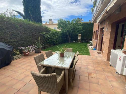 Apartamento Piso Con Jard�n Y Parking En Palam�s