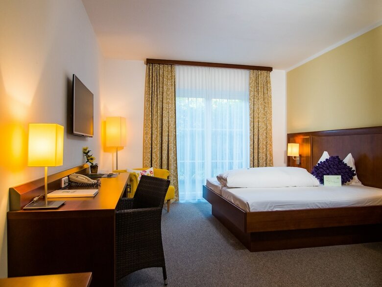 Tennis Golf Hotel H�llrigl