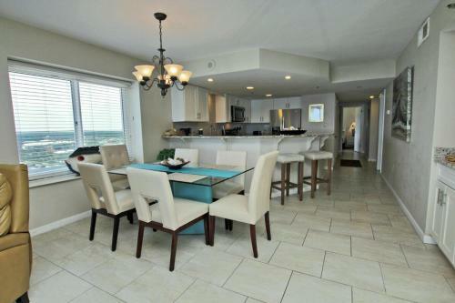 Summerchase 1108 By Youngs Suncoast