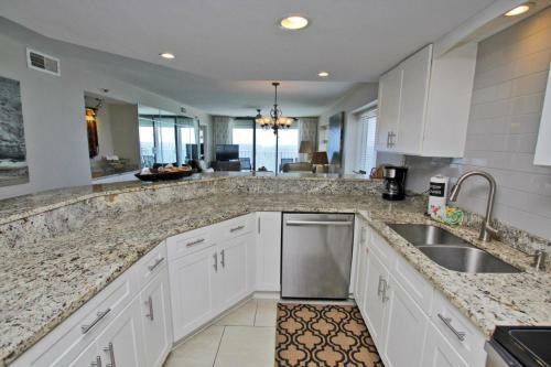 Summerchase 1108 By Youngs Suncoast
