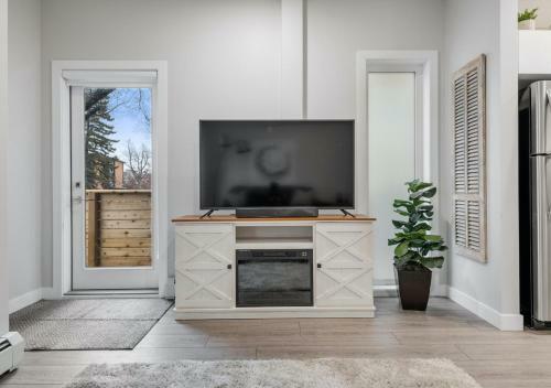 Apartamento Private Entry By River With Smart Tv And Mini Fireplace