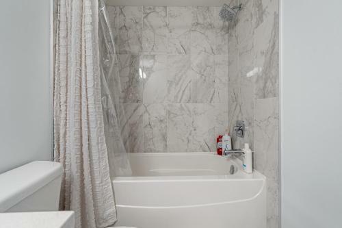Luxury Spacious Private House Near City Centre