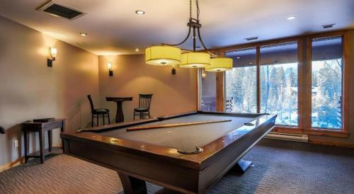 Apartamento Luxurious Rundle Cliffs Lodge In Spring Creek