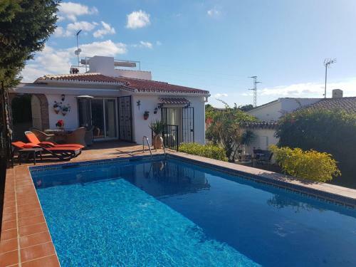Bonita Villa En Nerja Casa Palomas