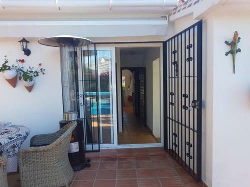 Bonita Villa En Nerja Casa Palomas