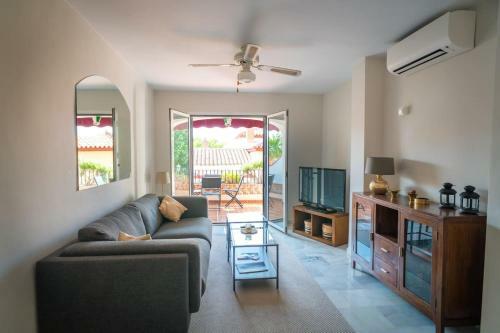 Apartment In Burriana, Nerja