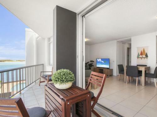 Apartamento Pumicestone Lodge Unit Twelve, 26 Maloja Ave