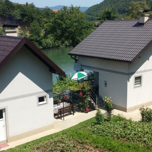 Bed & Breakfast Preno?i?te Na Drini Fo?a