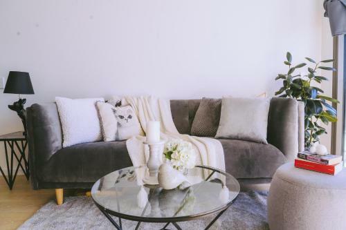 Capitol Executive Apartment On London Circuit
