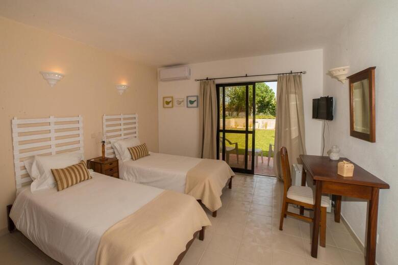 Hotel Albergaria Rosa Montes (.)