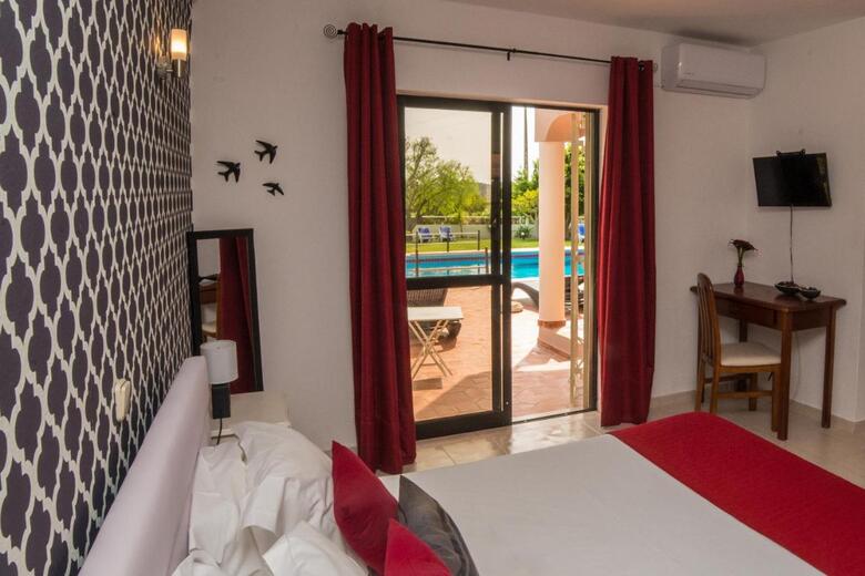 Hotel Albergaria Rosa Montes (.)