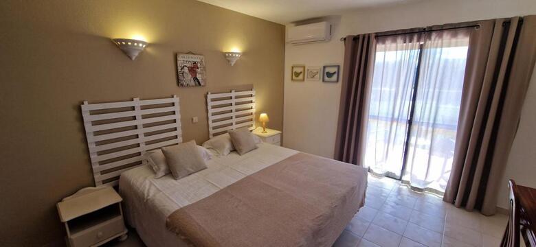 Hotel Albergaria Rosa Montes (.)
