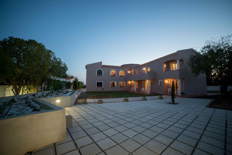 Hotel Albergaria Rosa Montes (.)