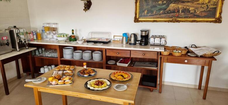 Hotel Albergaria Rosa Montes (.)