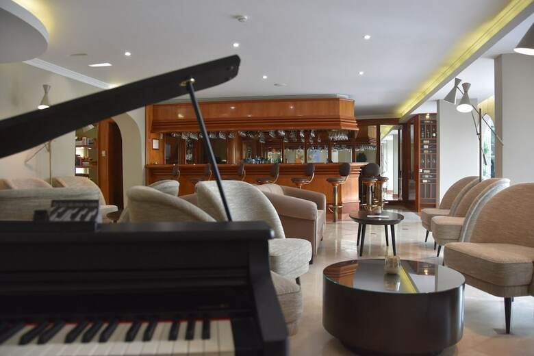 Hotel Suave Mar