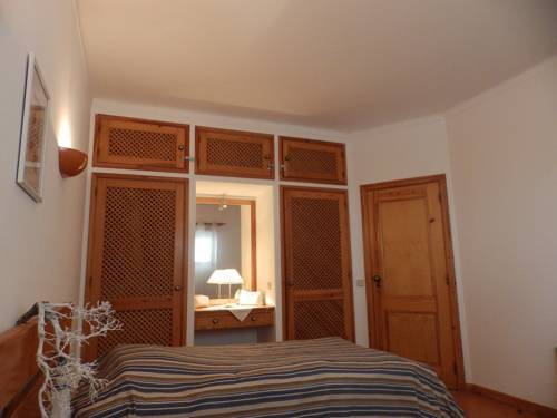Alta Oura Apartments