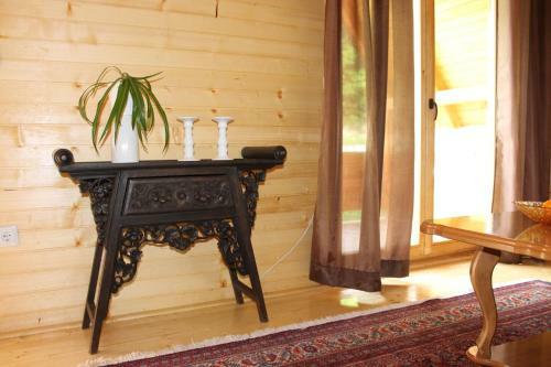 Villa Nadiaa Wood House