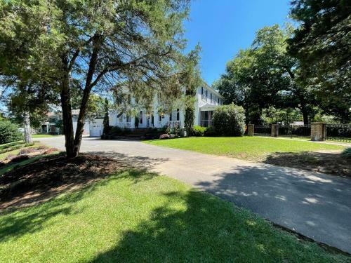 Hotel Bama Bed And Breakfast - Chimes Suite