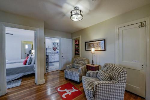 Uptown Bama House