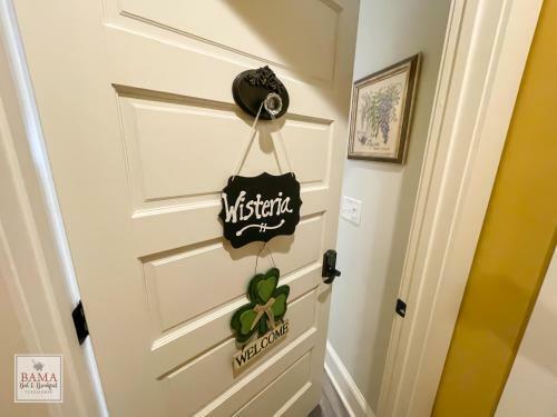 Hotel Bama Bed And Breakfast - Wisteria Suite