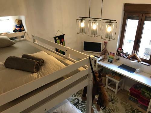 Casa Rural, Mol� De Les Pereres