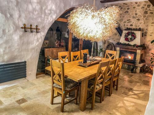 Casa Rural, Mol� De Les Pereres