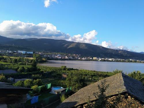 Casa De Pueblo Con Vistas, Pet�n
