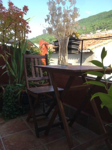 Encantadora Casa En Centro Piedralaves