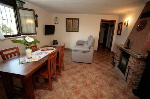 Apartamentos. Turis. Castiello