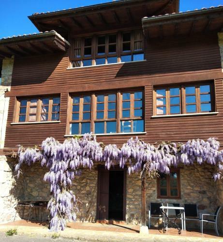 Agroturismo La Casona De Sovi�a