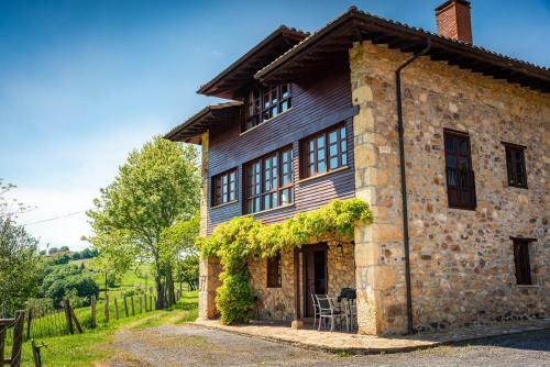 Agroturismo La Casona De Sovi�a