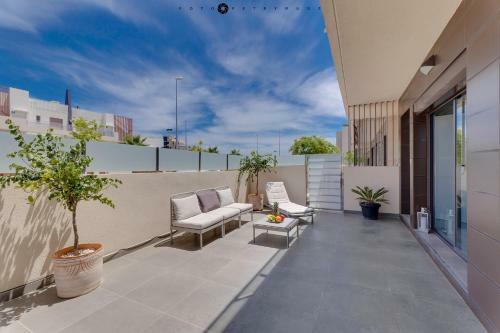 Apartamento En La Planta Baja "playa Elisa"