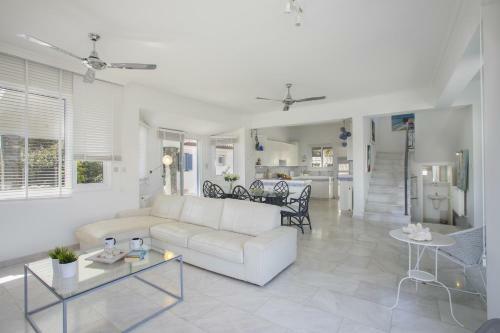 Villa In Ayia Napa With A Pool!