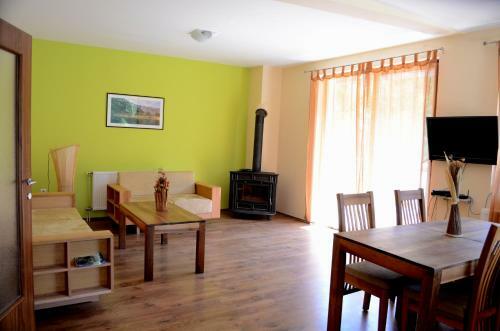 Hostal Guest House Bora?ko Lake
