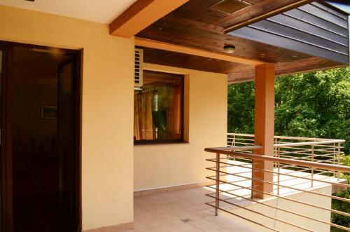 Hostal Guest House Bora?ko Lake