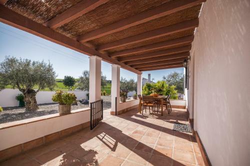 Casa Grande / Rosas Cantares