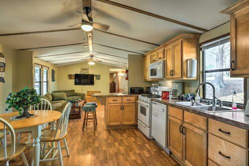 Pet-friendly Wedowee Cabin - Shared Boat Dock