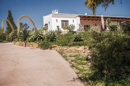 Rosas Cantares: Casa Siri