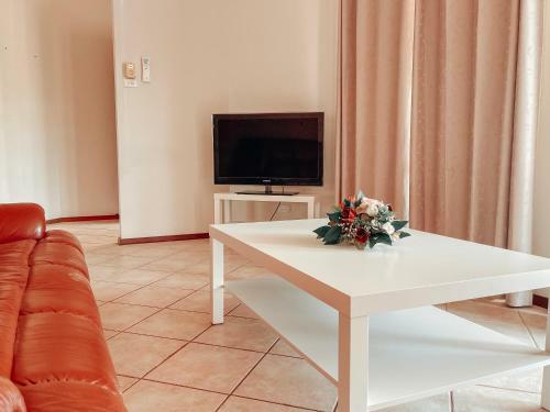 Carnarvon 3br & 2ba Holiday House